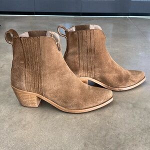 Zara suede western block heel bootie - sz 39
